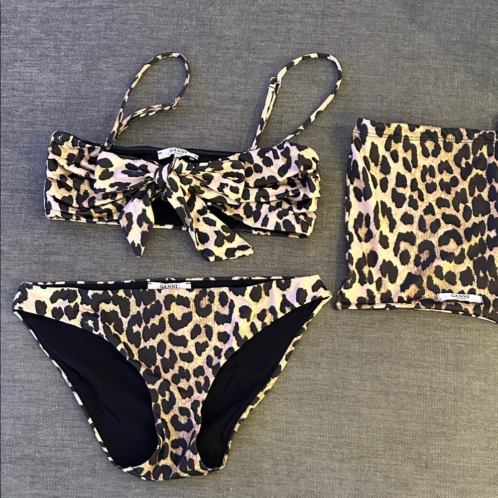 Ganni Convertible Bikini FR36